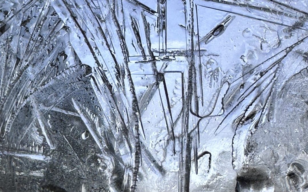 Close-up of clear magnesium chloride crystals